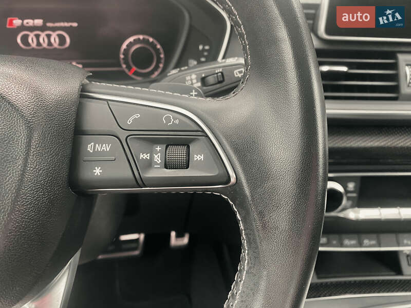Внедорожник / Кроссовер Audi SQ5 2019 в Киеве