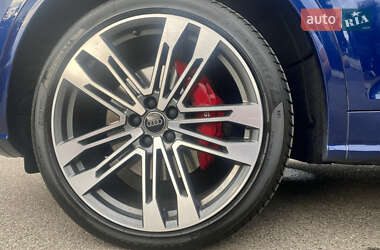 Внедорожник / Кроссовер Audi SQ5 2019 в 