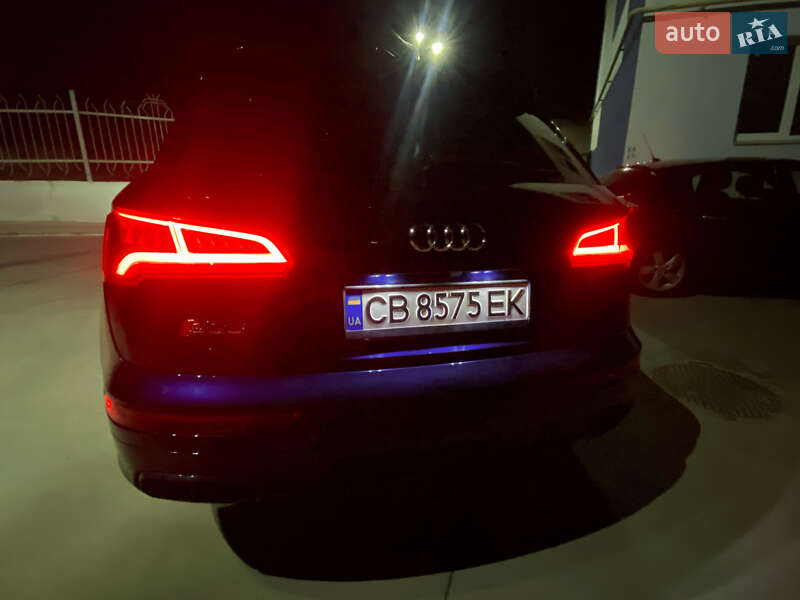 Внедорожник / Кроссовер Audi SQ5 2019 в Киеве