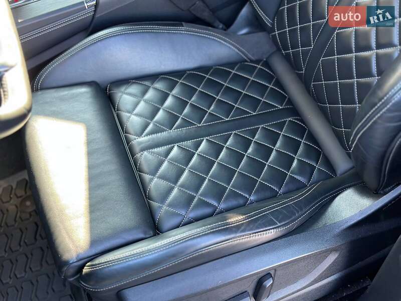 Внедорожник / Кроссовер Audi SQ5 2019 в Киеве