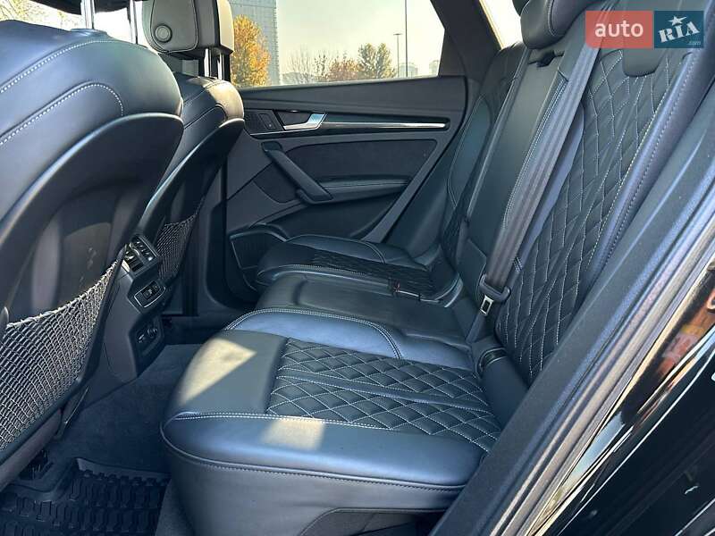 Внедорожник / Кроссовер Audi SQ5 2019 в Киеве