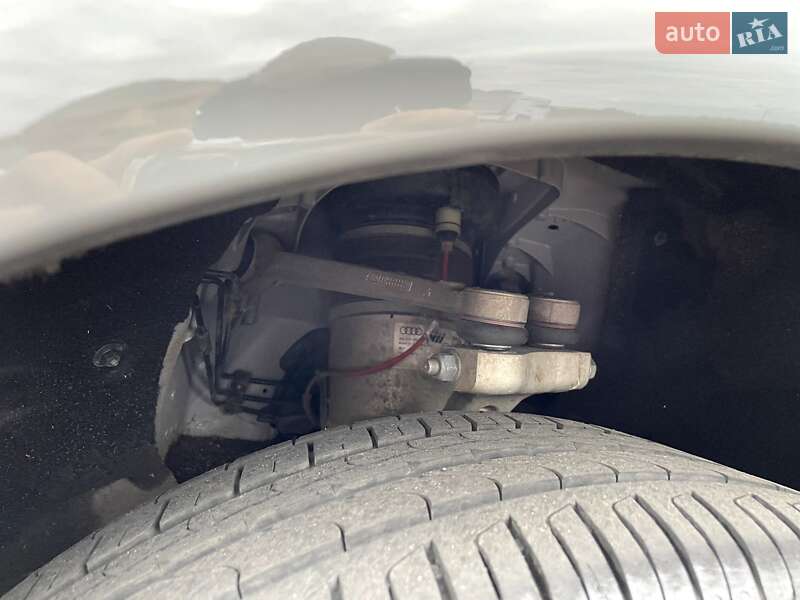 Внедорожник / Кроссовер Audi SQ5 2022 в Ровно