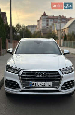 Внедорожник / Кроссовер Audi SQ5 2018 в 