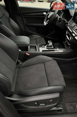 Позашляховик / Кросовер Audi SQ5 2022 в 