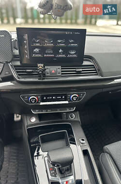 Внедорожник / Кроссовер Audi SQ5 2022 в 