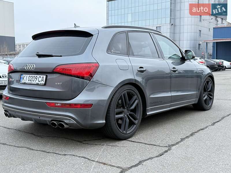 Внедорожник / Кроссовер Audi SQ5 2015 в Киеве