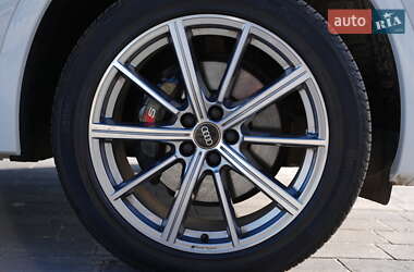 Внедорожник / Кроссовер Audi SQ5 2020 в 