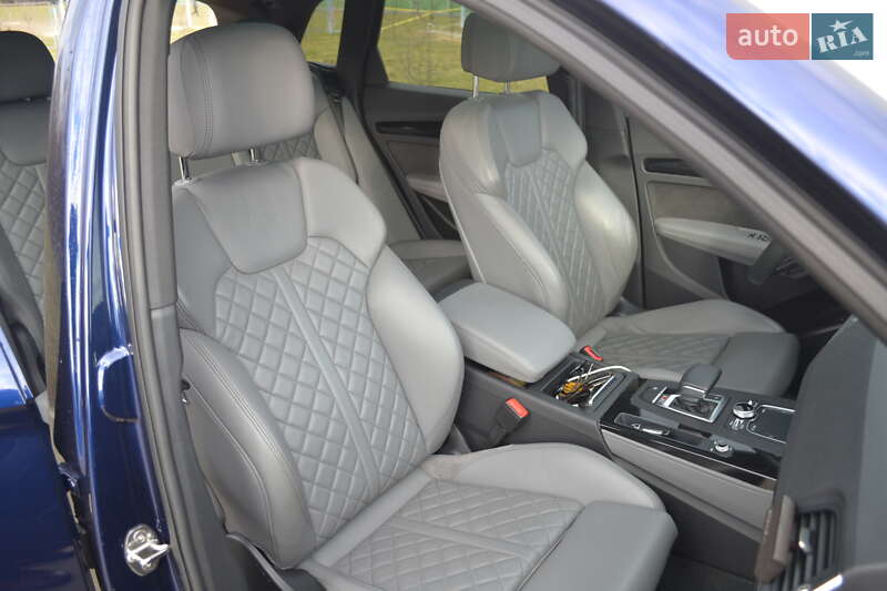 Позашляховик / Кросовер Audi SQ5 2020 в Івано-Франківську
