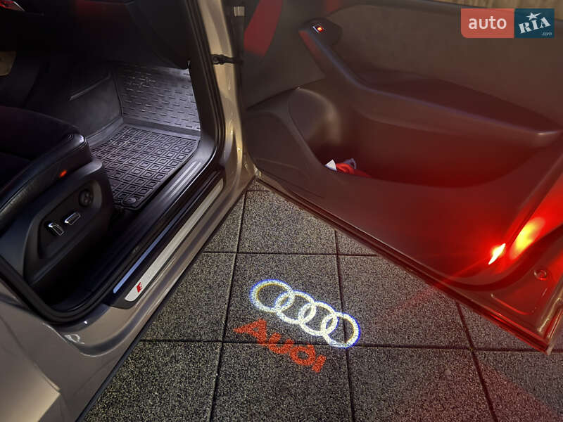 Внедорожник / Кроссовер Audi SQ5 2013 в Львове