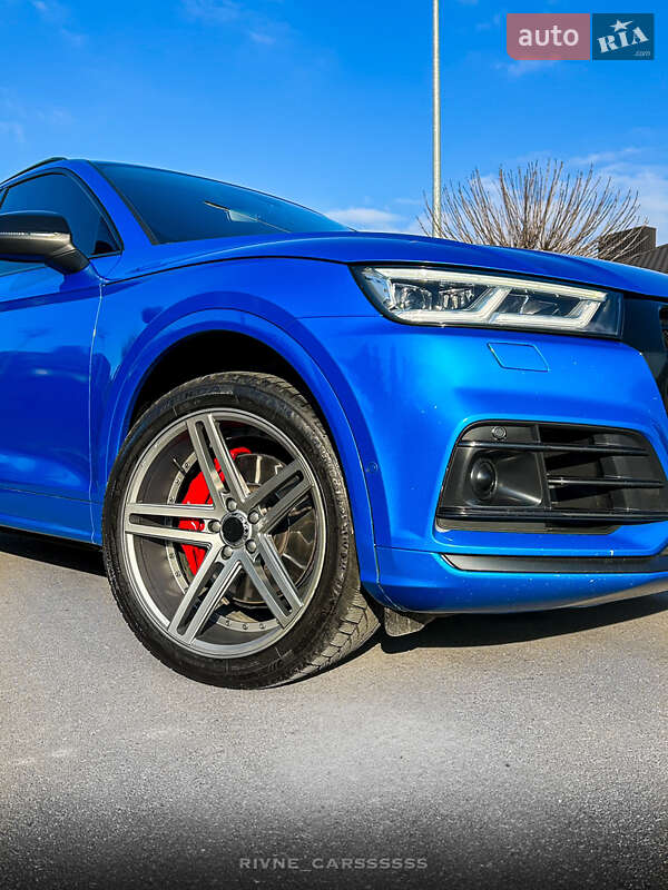 Внедорожник / Кроссовер Audi SQ5 2018 в Ровно