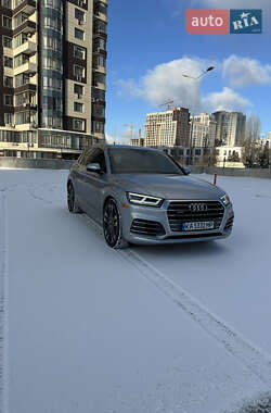 Внедорожник / Кроссовер Audi SQ5 2018 в 