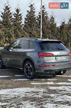 Внедорожник / Кроссовер Audi SQ5 2020 в Киеве