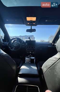 Внедорожник / Кроссовер Audi SQ5 2013 в 