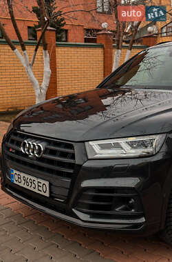 Внедорожник / Кроссовер Audi SQ5 2018 в 