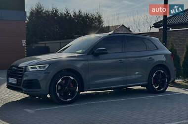 Внедорожник / Кроссовер Audi SQ5 2019 в 