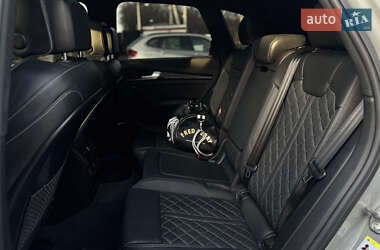 Внедорожник / Кроссовер Audi SQ5 2019 в 