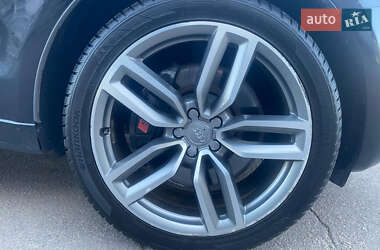 Внедорожник / Кроссовер Audi SQ5 2013 в 