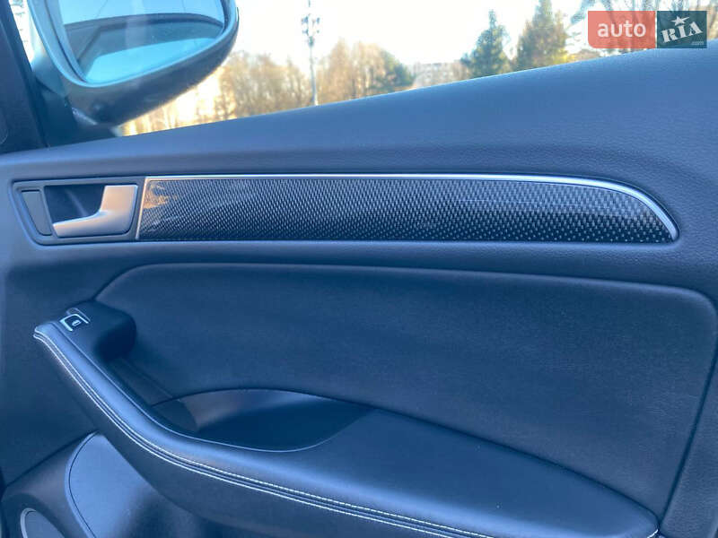 Позашляховик / Кросовер Audi SQ5 2013 в Рівному