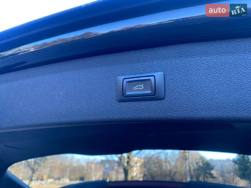 Позашляховик / Кросовер Audi SQ5 2013 в Рівному