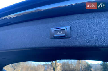 Внедорожник / Кроссовер Audi SQ5 2013 в 