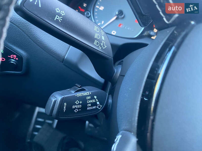 Позашляховик / Кросовер Audi SQ5 2013 в Рівному