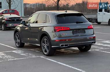Внедорожник / Кроссовер Audi SQ5 2019 в 