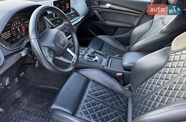 Внедорожник / Кроссовер Audi SQ5 2019 в 