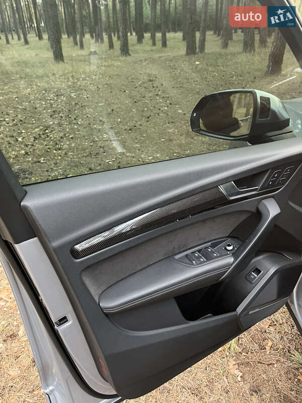 Внедорожник / Кроссовер Audi SQ5 2018 в Сумах