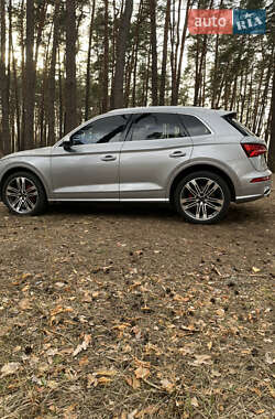 Внедорожник / Кроссовер Audi SQ5 2018 в 
