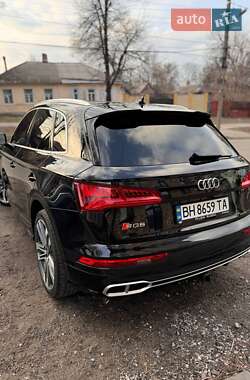 Позашляховик / Кросовер Audi SQ5 2018 в 