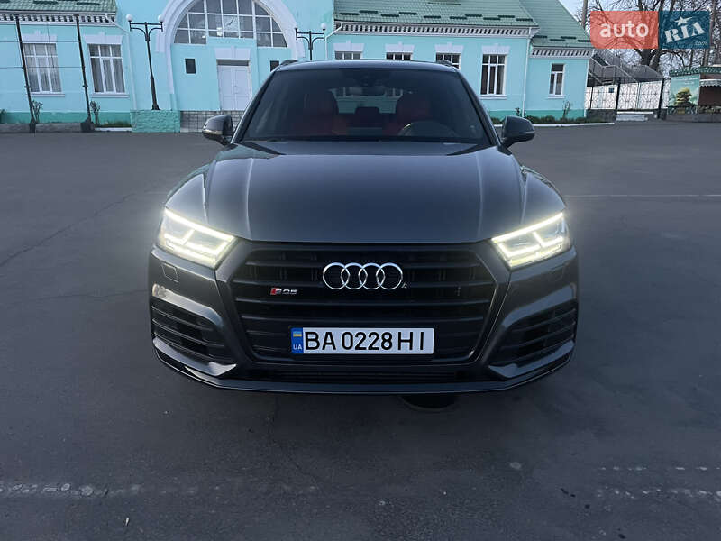 Внедорожник / Кроссовер Audi SQ5 2019 в Гайвороне