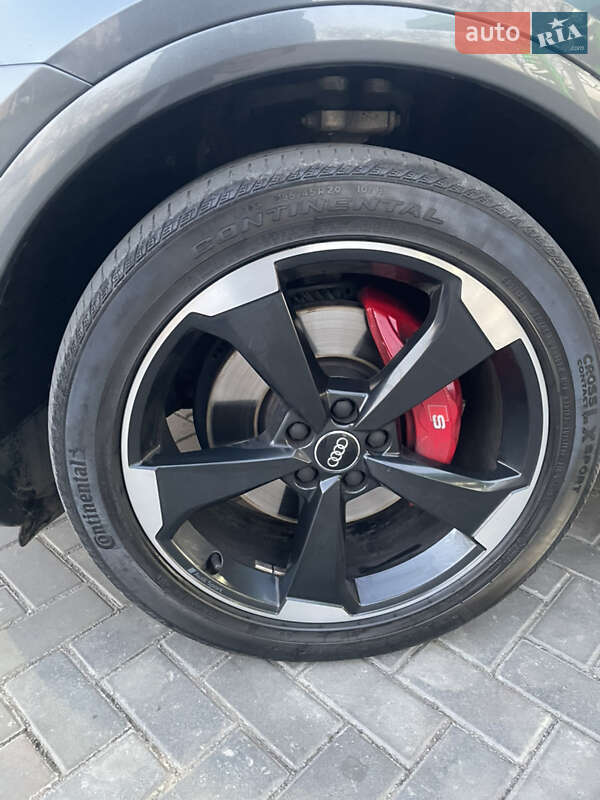 Внедорожник / Кроссовер Audi SQ5 2019 в Гайвороне