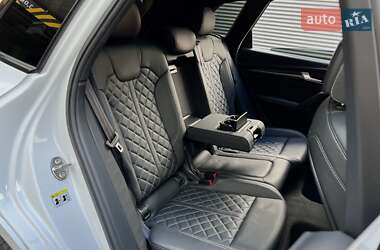 Внедорожник / Кроссовер Audi SQ5 2022 в 