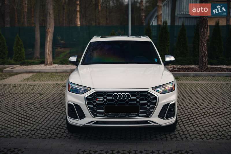 Audi SQ5 2024