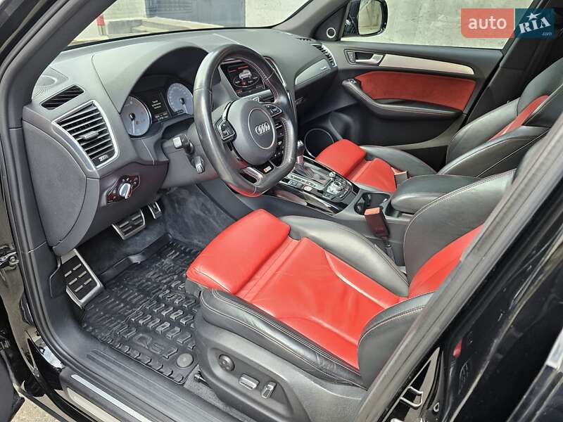 Позашляховик / Кросовер Audi SQ5 2016 в Києві
