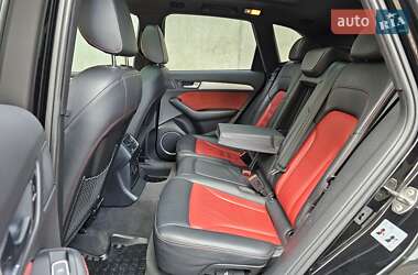 Позашляховик / Кросовер Audi SQ5 2016 в 