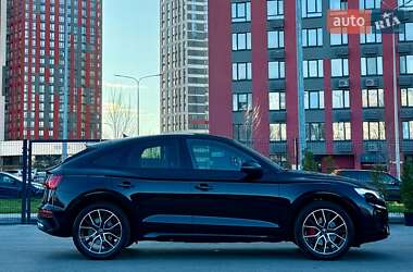 Внедорожник / Кроссовер Audi SQ5 2022 в 