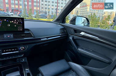 Внедорожник / Кроссовер Audi SQ5 2022 в 