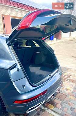 Внедорожник / Кроссовер Audi SQ5 2018 в 