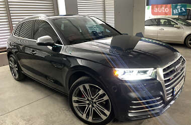 Внедорожник / Кроссовер Audi SQ5 2018 в 