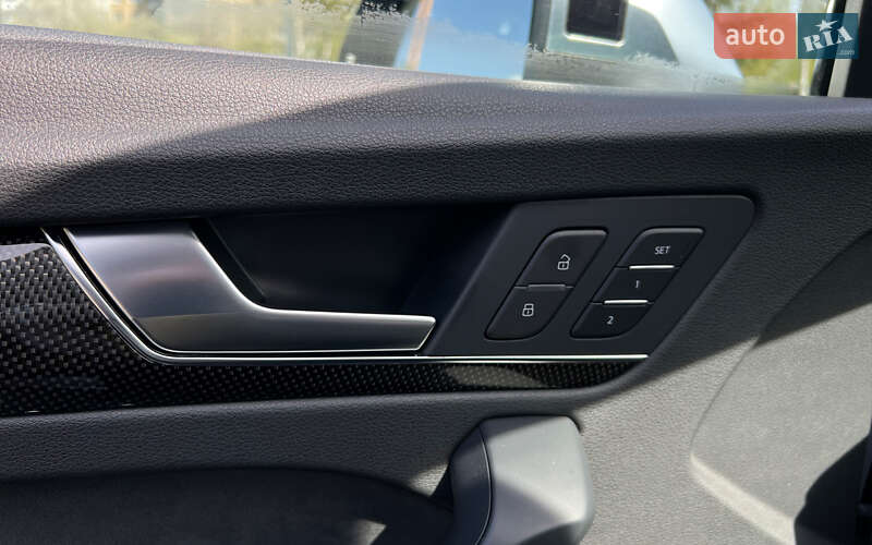 Позашляховик / Кросовер Audi SQ5 2022 в Львові