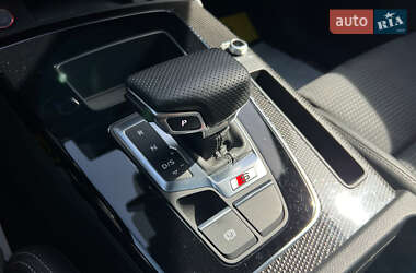 Позашляховик / Кросовер Audi SQ5 2022 в 