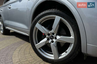 Позашляховик / Кросовер Audi SQ5 2022 в 