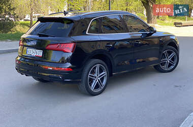 Позашляховик / Кросовер Audi SQ5 2018 в 