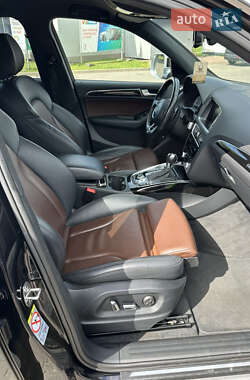 Внедорожник / Кроссовер Audi SQ5 2014 в 
