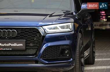Внедорожник / Кроссовер Audi SQ5 2019 в 