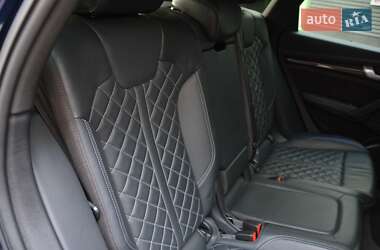 Внедорожник / Кроссовер Audi SQ5 2019 в 