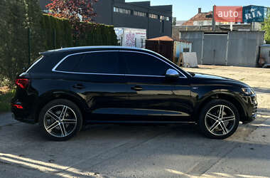 Позашляховик / Кросовер Audi SQ5 2018 в 