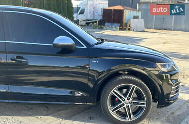Позашляховик / Кросовер Audi SQ5 2018 в 