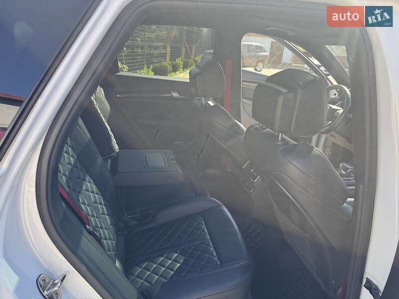 Внедорожник / Кроссовер Audi SQ5 2019 в Львове